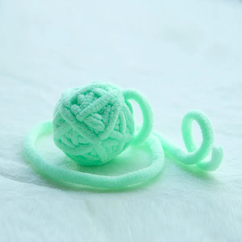 MADDEN Funny Cat Toys - Colorful Yarn Balls with Bell Sounding Interactive Chewing Toy for Kitten